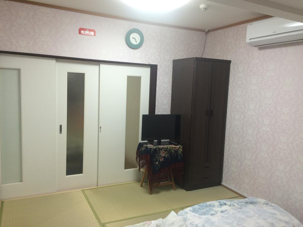 Guesthouse Siam Осака Экстерьер фото